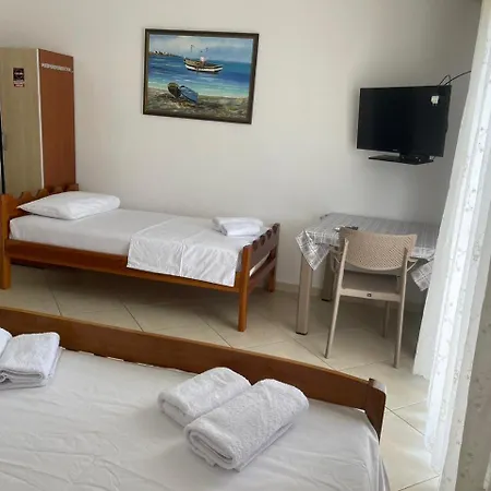 Hysa Studio's & * Sarandë