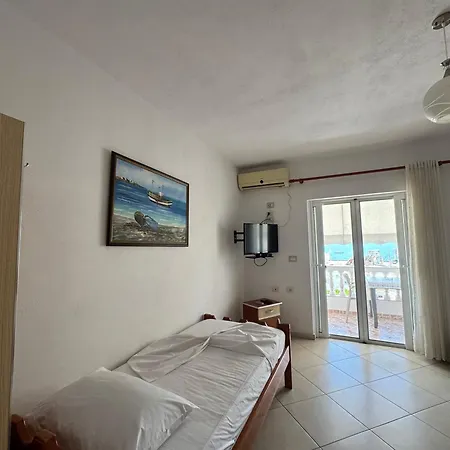 Hysa Studio's & * Sarandë