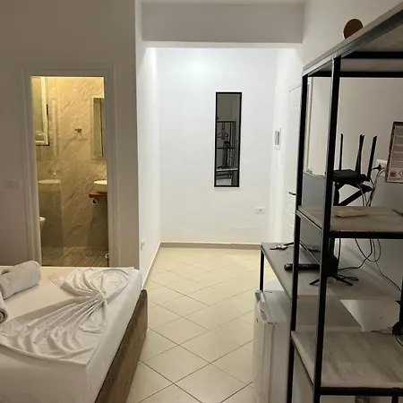 Hysa Studio's & * Sarandë