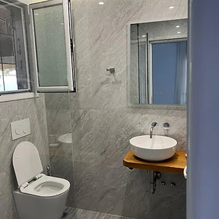 Hysa Studio's & Sarandë